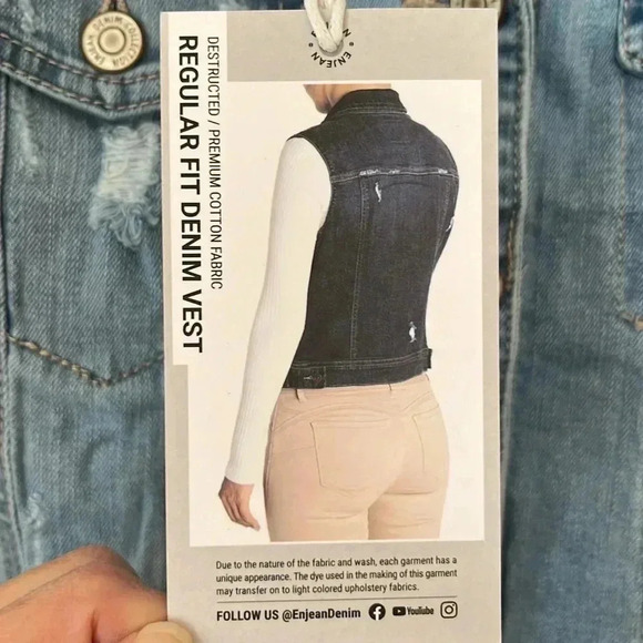 Enjean distressed women’s vest, stretch light wash denim, 4 pockets NWT - Picture 4 of 5